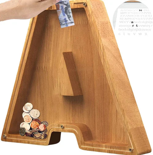Tirelire TreasureNest en bois personnalisée, lettre A. Idéale pour enfant, adulte, décoration et épargne.