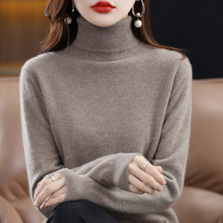 Pull femme col roulé chaud et confortable, son style élégant est parfait pour les journées d'hiver.