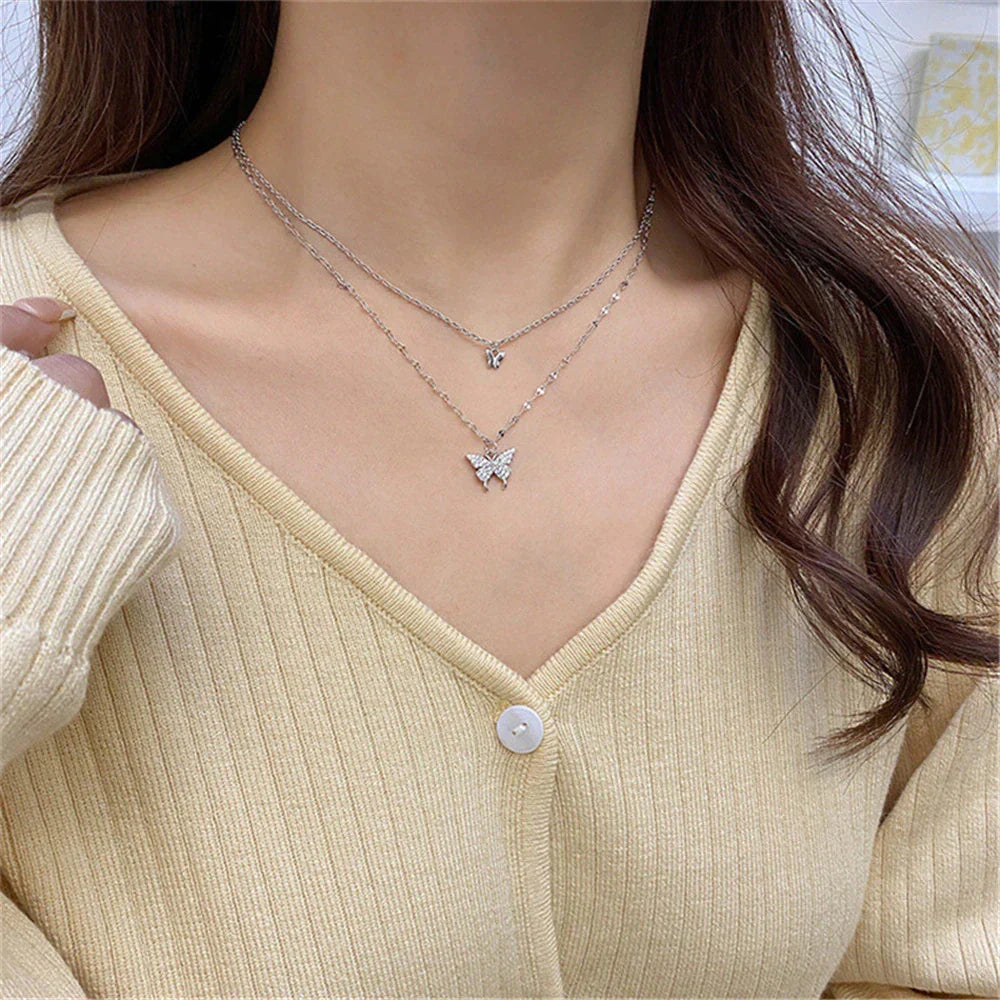 Magnifique collier femme papillon zircon. Bijou élégant multicouche en argent, idéal cadeau mode.
