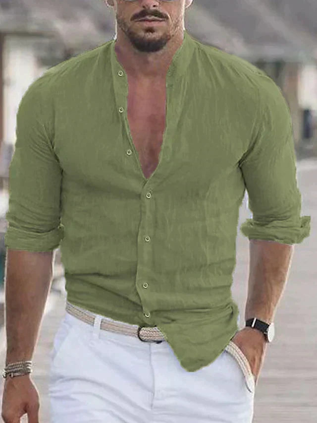 Gros plan sur la texture respirante de la chemise homme Daniel, assurant confort optimal pour l'été et le printemps.