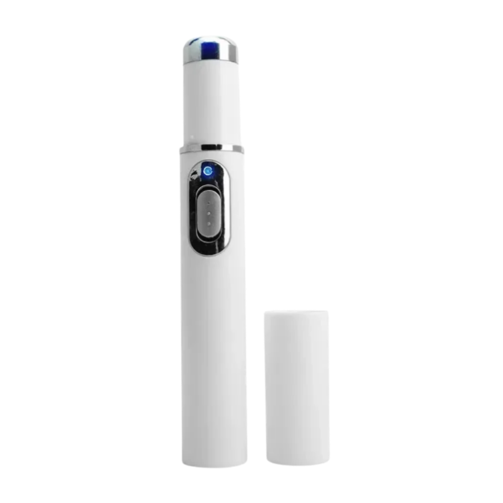 Appareil beauté DermaPure laser pour le visage, réduit taches et cicatrices, favorise teint uniforme.