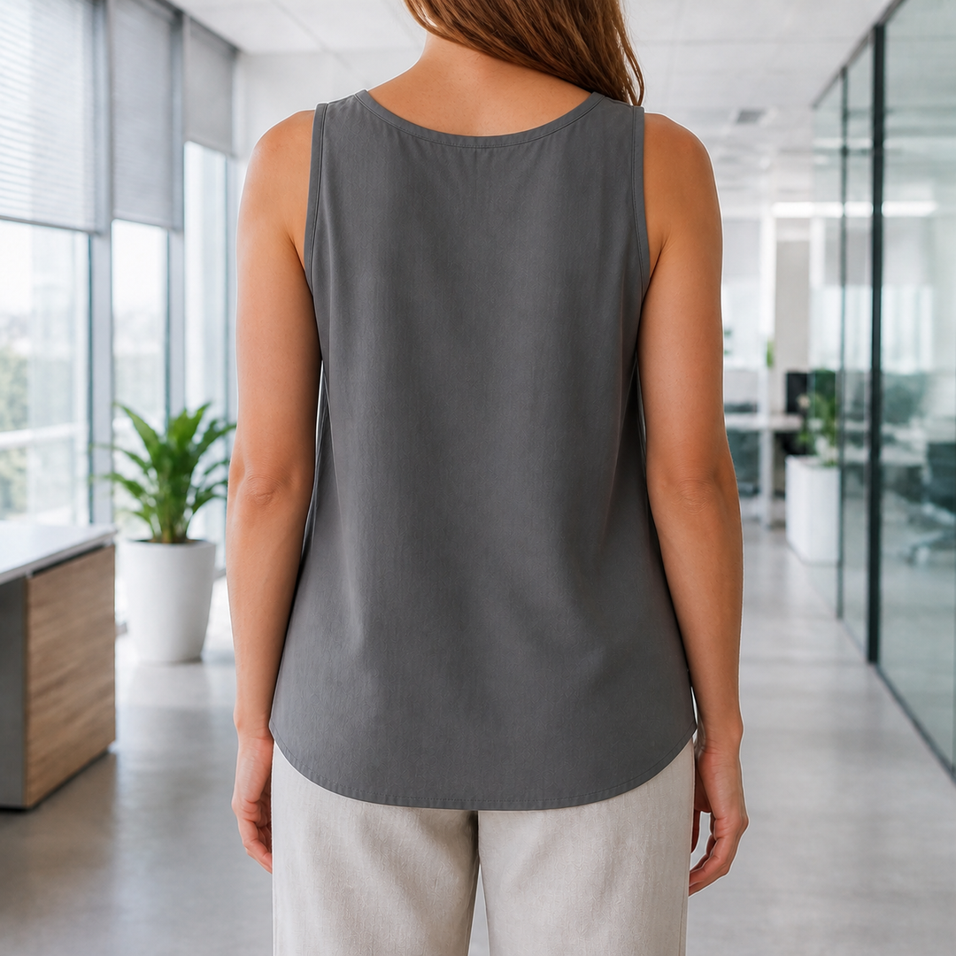 Débardeur femme fluide coupe ample, idéal pour le confort et la liberté de mouvement.