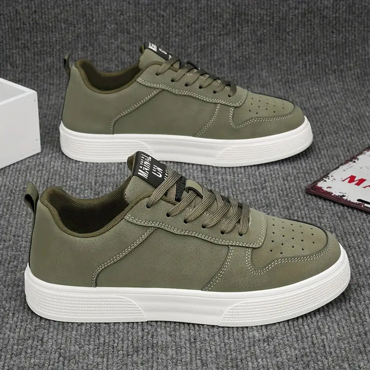 Chaussures casual chic beige pour hommes, confort optimal, style ville.