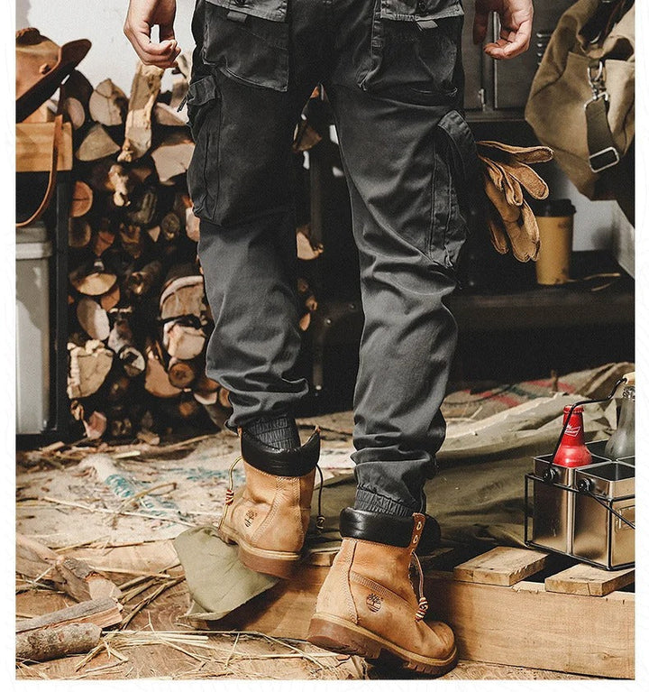 Pantalon cargo homme coupe slim résistant, tissu stretch de qualité supérieure. Style décontracté, durable et tendance.