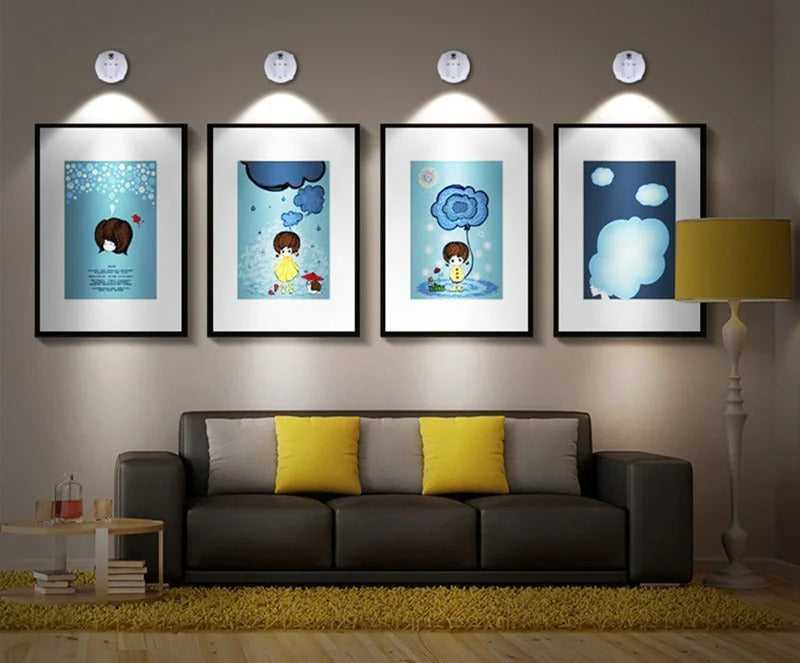 Lampe spot LED sans fil pour maison, améliore la décoration intérieure avec un éclairage d'ambiance pratique et moderne.