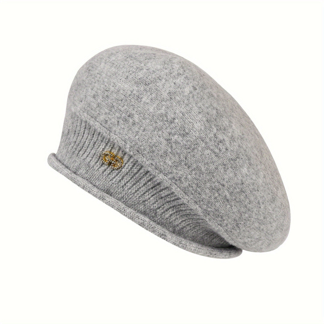 Béret femme élégant en tricot, parfait pour la saison froide. Doux et chaud.