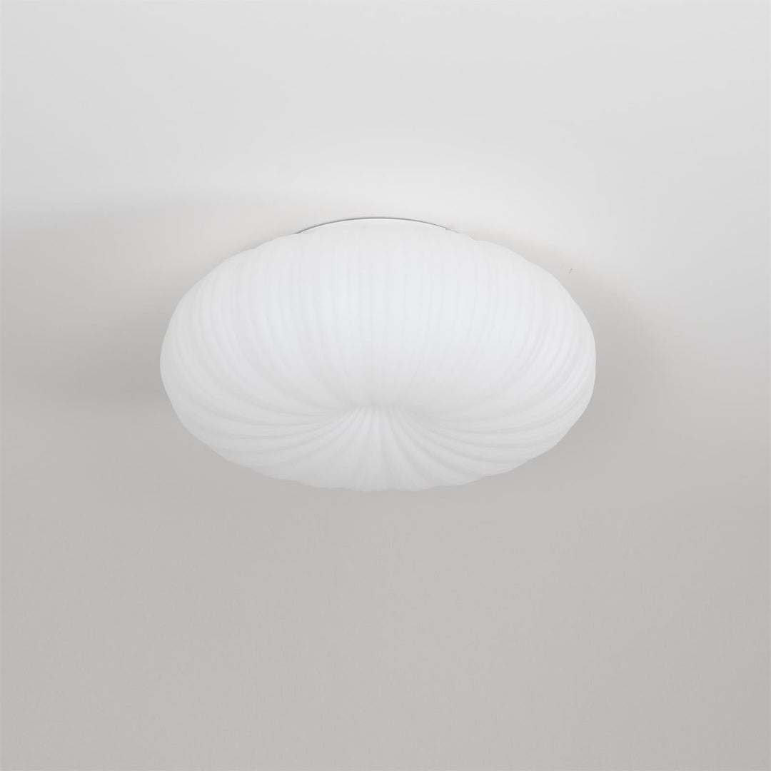 Luminaire LED de plafond Filomena Luxe, dimmable, apporte sophistication et lumière.