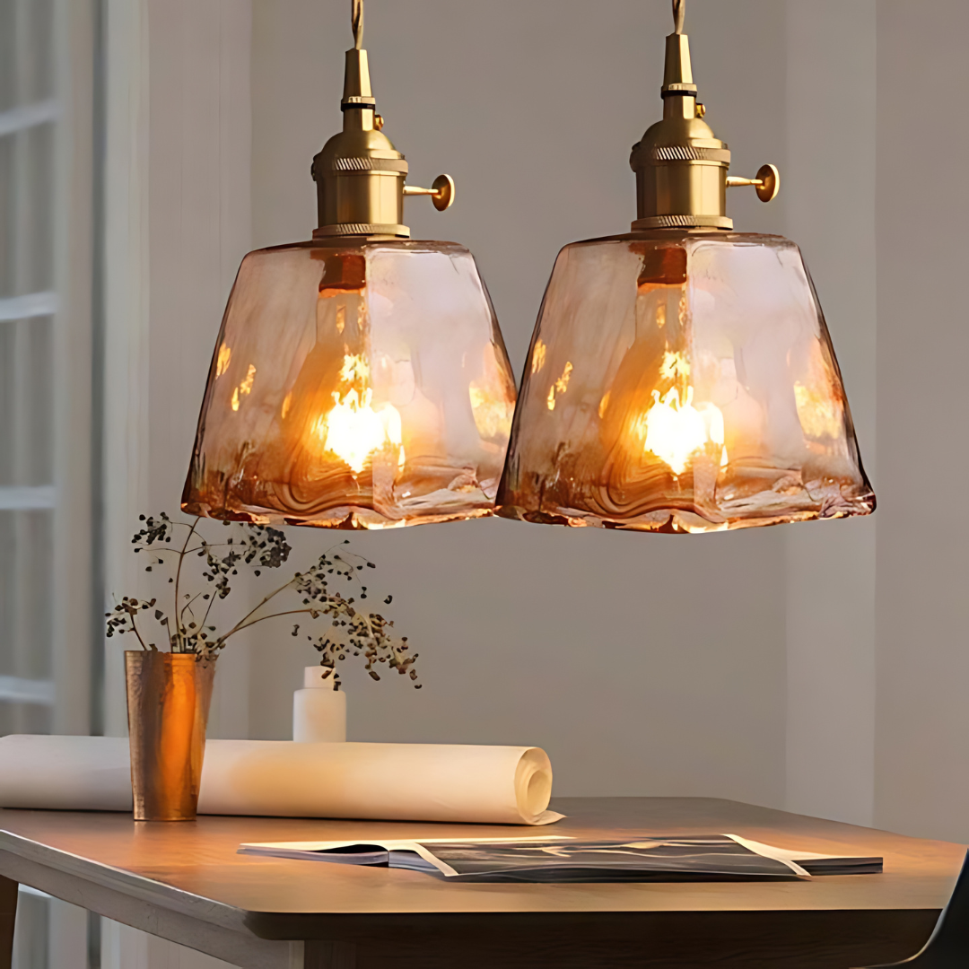 Luminaire LED vintage chic. Ambiance rétro idéale pour salon, chambre et salle à manger.