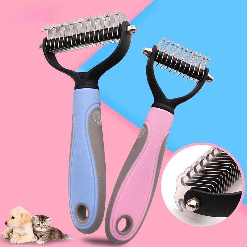 Brosse démêlante douce et efficace pour chiens et chats. Peigne anti-nœuds double face pour un toilettage confort.