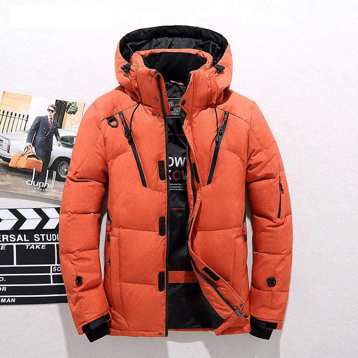 Doudoune homme chaude et légère, parfaite pour l'hiver en ville et montagne.