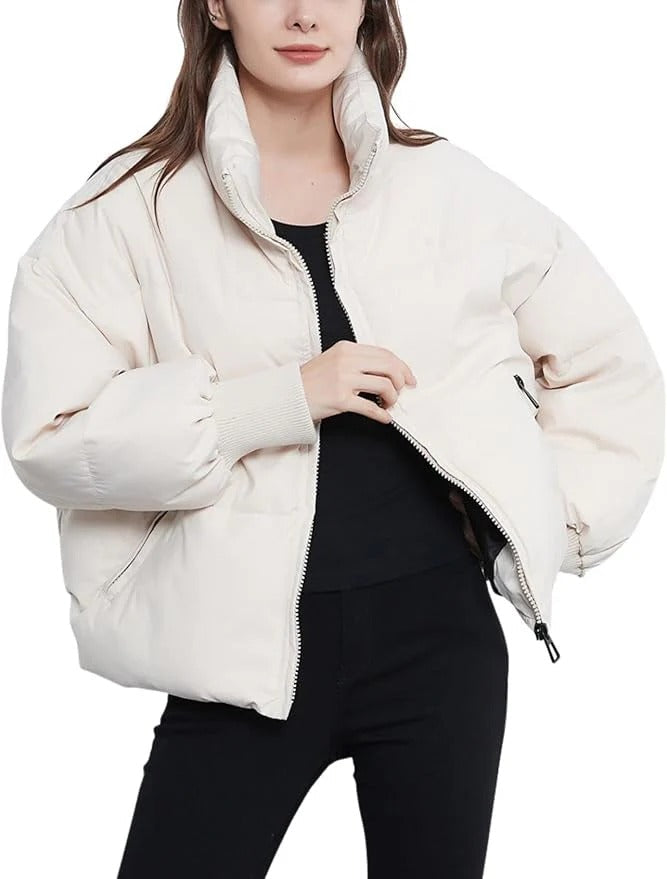 Doudoune femme oversize tendance, veste d'hiver chic qui s'adapte à tous les styles. Mode et chaleur.