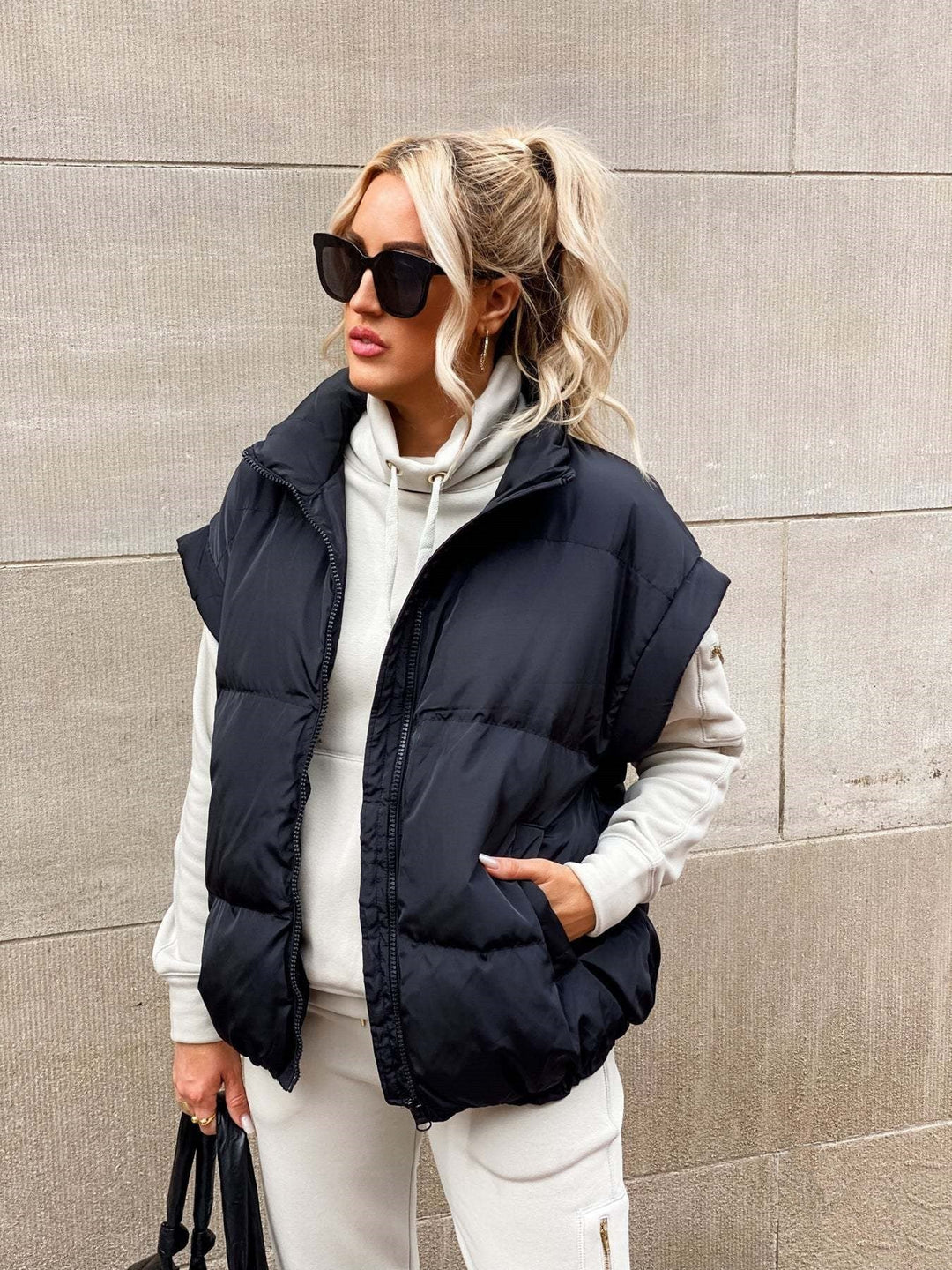 Veste sans manches femme légère, parfaite pour la mode automne-hiver et la superposition facile.