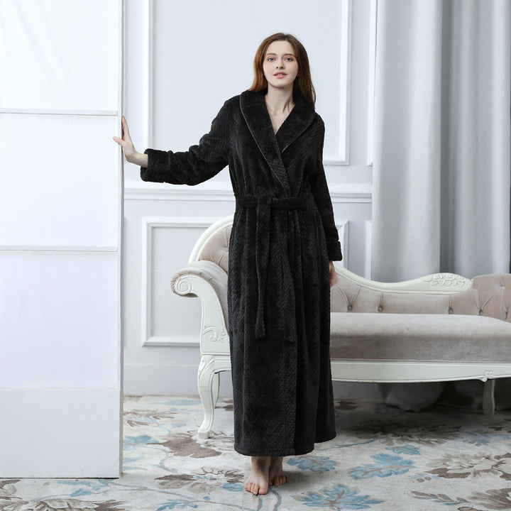 Peignoir thermique VelvetNest en microfibre, extra long, unisexe, parfait pour le confort douillet d'hiver.