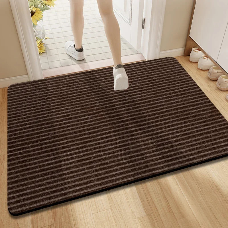 Tapis d'entrée HydroGuard élégant et fonctionnel, ultra absorbant. Protège les sols de l'humidité et de la saleté.