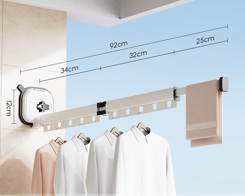 Séchage naturel du linge facilité par ce séchoir mural pliable. Idéal pour optimiser l'espace buanderie.