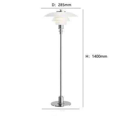 Vue rapprochée de la base de la lampe AuroraGlow en verre, stable et esthétique.