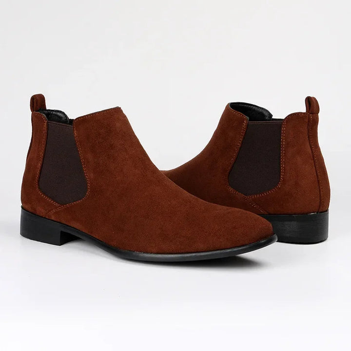 Bottines Chelsea homme classiques à bout pointu, intemporelles et élégantes, confort pour l'homme moderne.