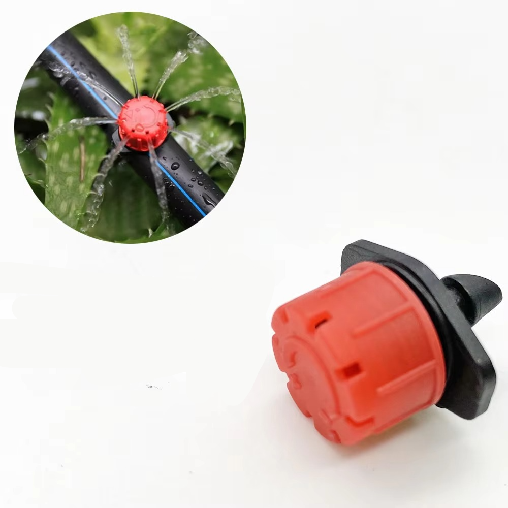 Gros plan sur la minuterie numérique du kit d'irrigation goutte-à-goutte. Arrosage précis et auto.