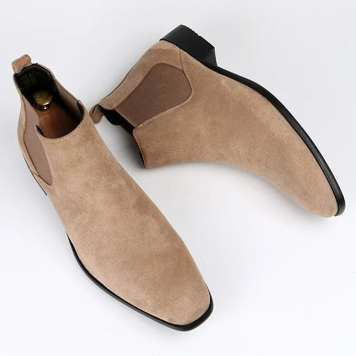 Bottines Chelsea homme noires élégantes, bout pointu, style classique pour l'automne-hiver. Confortables.