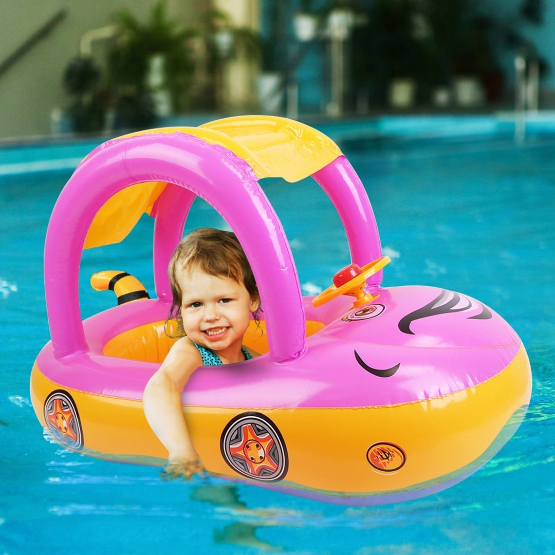 Bateau gonflable pour enfant, design ludique et résistant pour des aventures aquatiques.