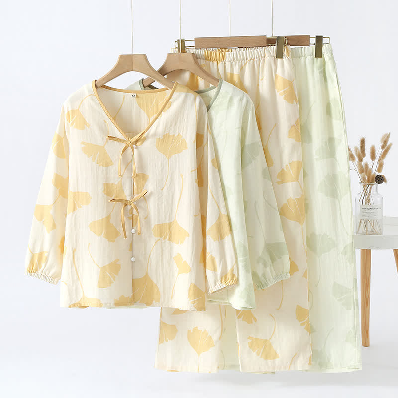 Pyjama femme élégant avec motif feuille de ginkgo, ensemble nuit doux et léger 2 pièces.