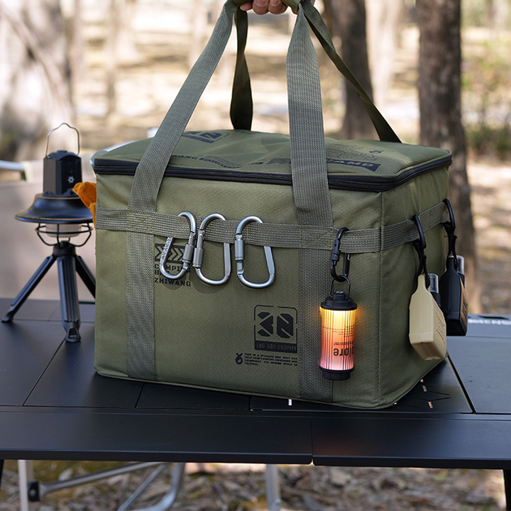 Sac de randonnée robuste pour hommes et femmes, imperméable et polyvalent pour voyage et plein air.