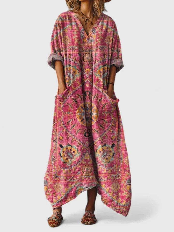 Robe fluide femme, tissu léger pour un confort optimal. Style bohème et mode printanière polyvalente.