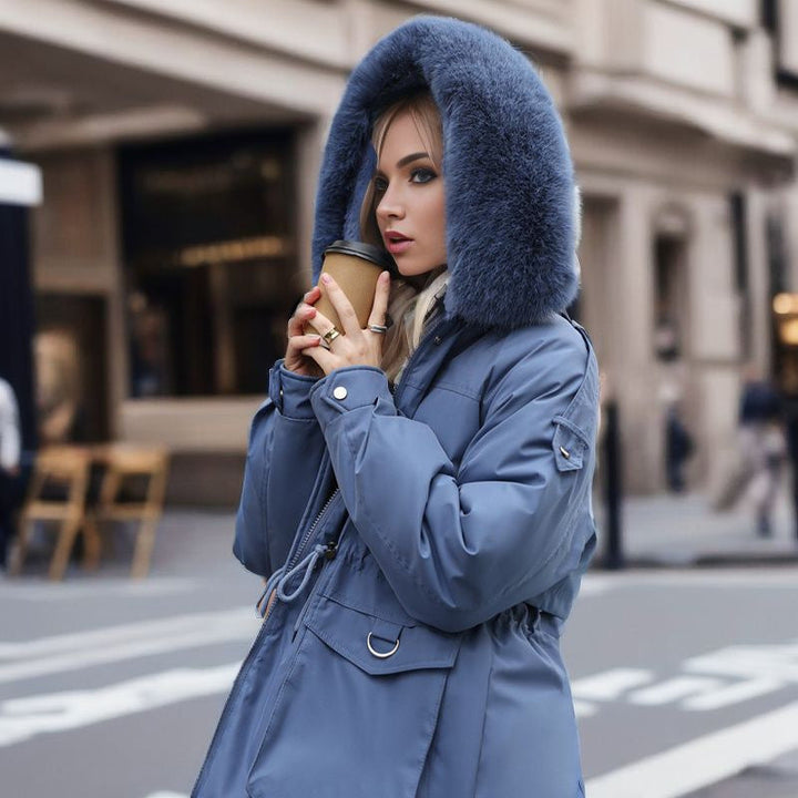 Parka matelassée femme, design moderne et chaleureux, idéale pour le style urbain.