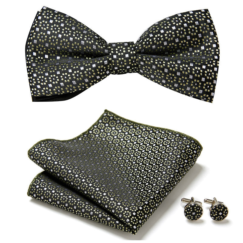 Set élégant homme : nœud papillon, pochette, boutons de manchette pour cérémonie et mariage.