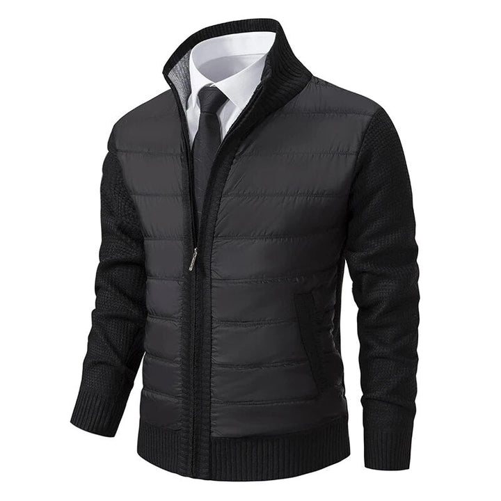Cardigan hiver homme en maille épaisse, style urbain, idéal pour couches chaudes et confort quotidien.