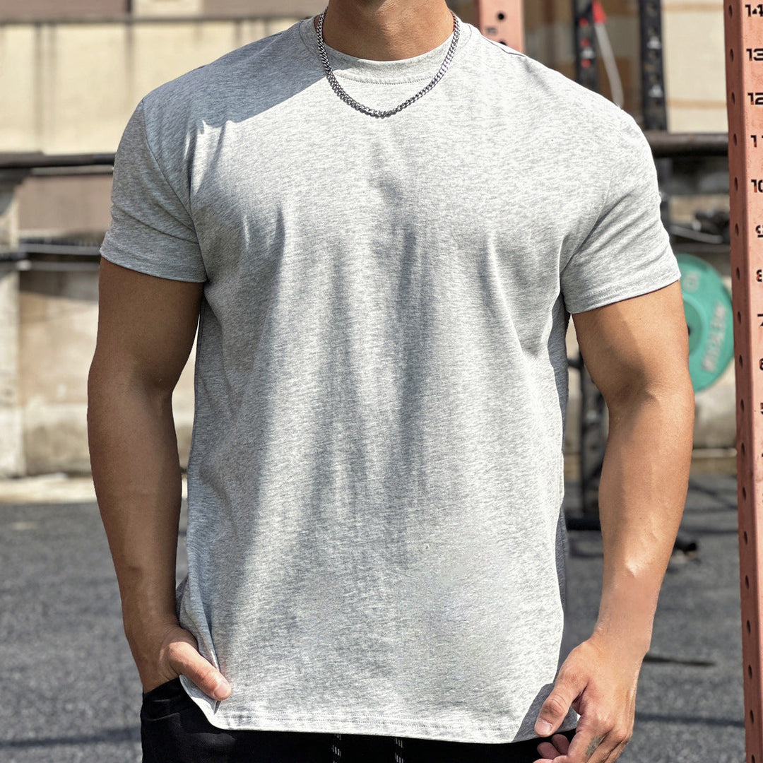 T-shirt homme ample, parfait pour l'entraînement, la course ou un look sportif décontracté au quotidien.
