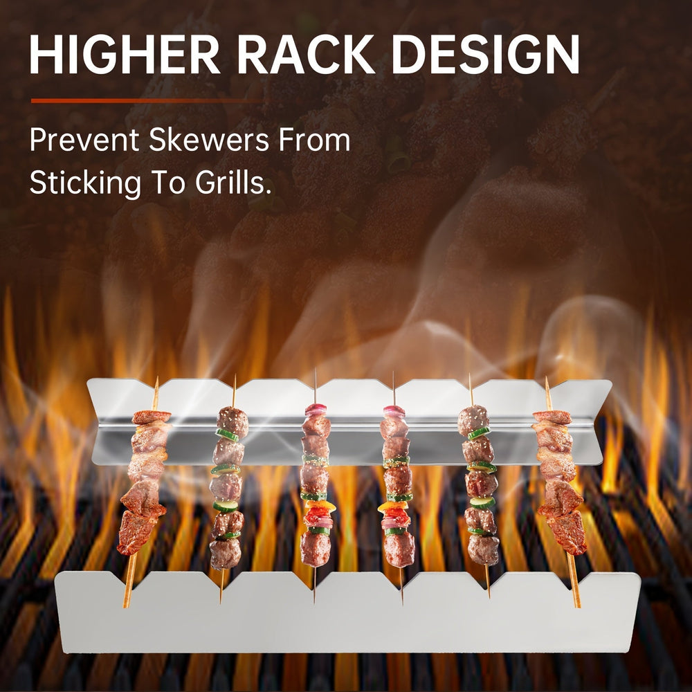 Accessoire BBQ robuste en acier inoxydable pour cuire 6 brochettes sans coller sur le gril.