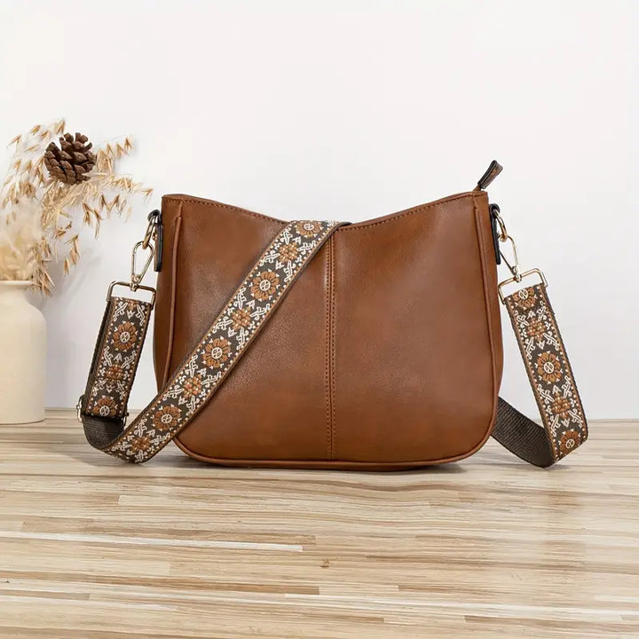 Sac bandoulière femme, mode éthique et végétalienne, alliant élégance et respect animal.