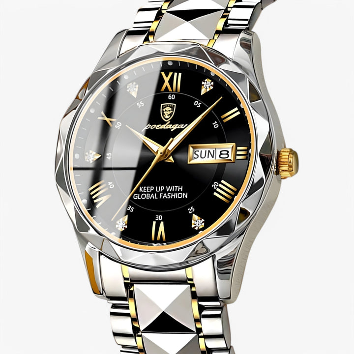 Gros plan sur une montre homme luxe en acier, affichant son cadran élégant et son bracelet raffiné.