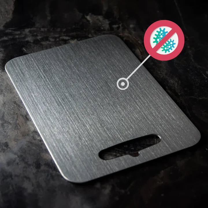 Planche à découper durable en titane, ustensile de cuisine idéal pour la coupe et la préparation des aliments.