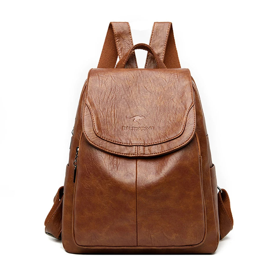 Sac à dos élégant pour femme en cuir vegan, l'accessoire mode pratique pour toutes vos aventures.