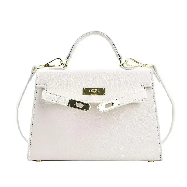 Accessoire mode femme: ce sac bandoulière élégant est un ajout chic et pratique pour votre style quotidien.
