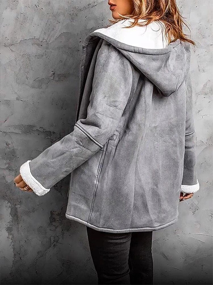 Veste femme hiver chaude à capuche, style décontracté et confortable. Tendance pour la protection contre le froid.