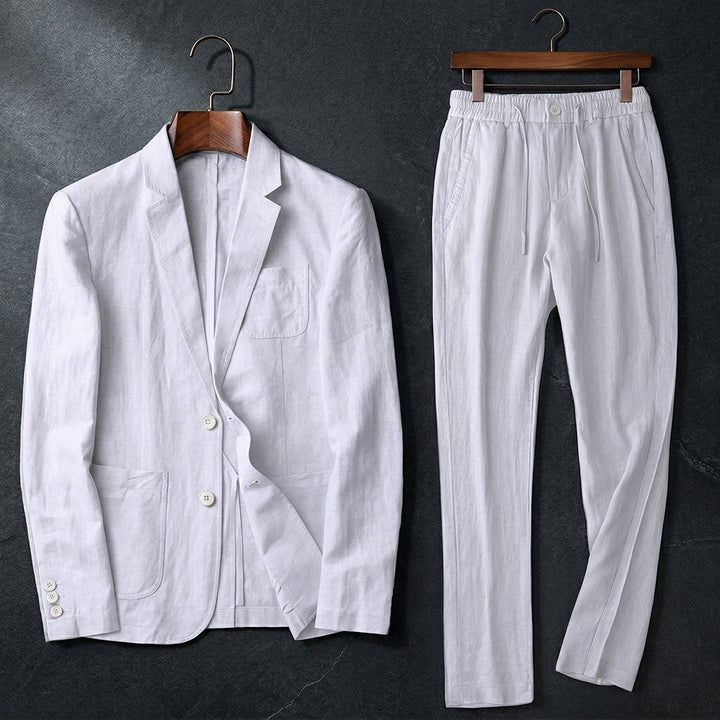 Ensemble costume décontracté homme, blazer et pantalon, idéal pour mariage été ou événement spécial. Élégance chic et confort.