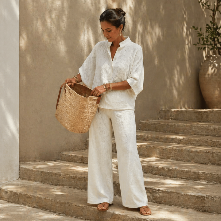Ensemble deux pièces femme: haut manches chauve-souris, pantalon large. Tenue décontractée chic et confortable pour mode féminine.