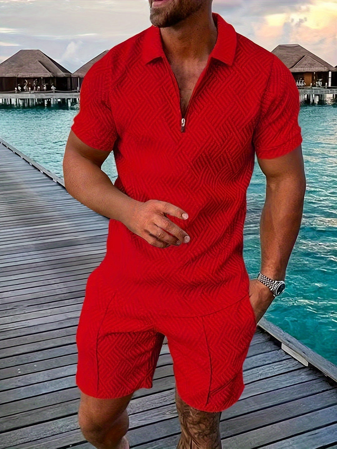 Gros plan sur le polo 1/4 zip texturé géométrique pour homme, partie supérieure de l'ensemble d'été.