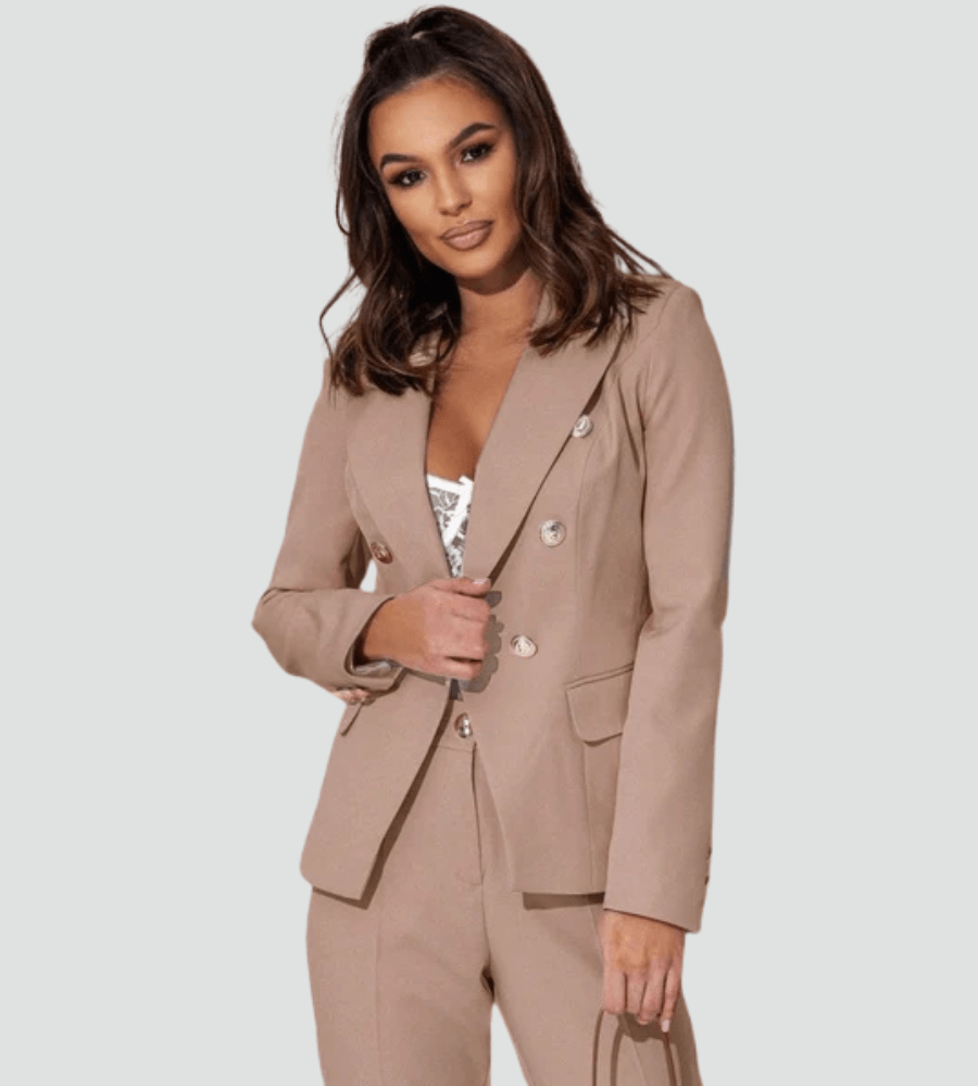 Pantalon de tailleur femme, coupe droite et taille haute, confort et élégance pour l'ensemble.