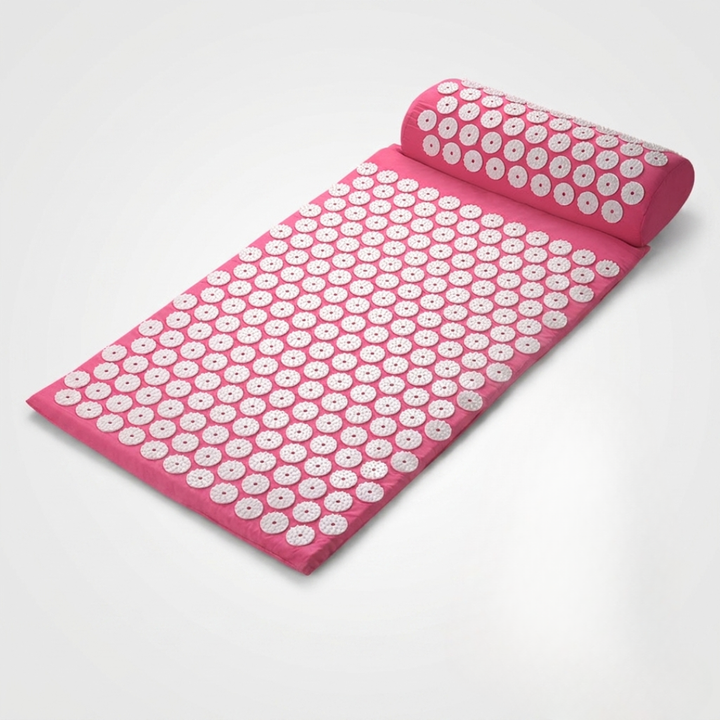 Profitez d'un massage d'acupression à domicile avec ce tapis et coussin thérapeutique, pour la détente.