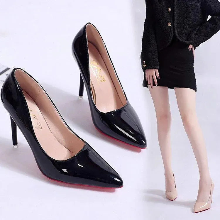 Escarpins femme élégants à plateforme et talon aiguille, parfaits pour une allure chic de soirée.