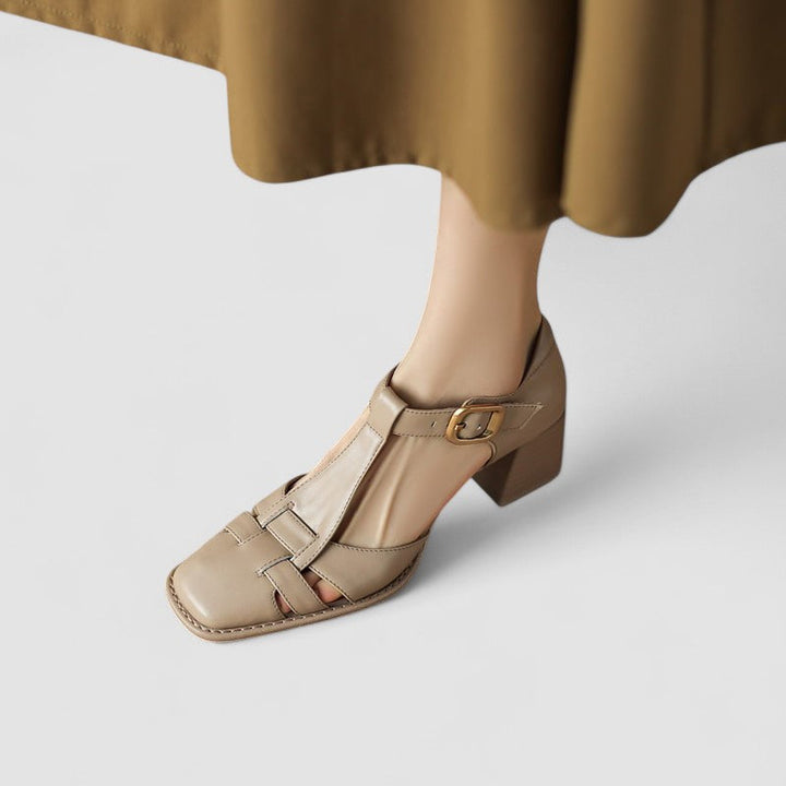 Chaussures femme orthopédiques avec bride en T, amorti et soutien, parfaites pour un confort élégant.
