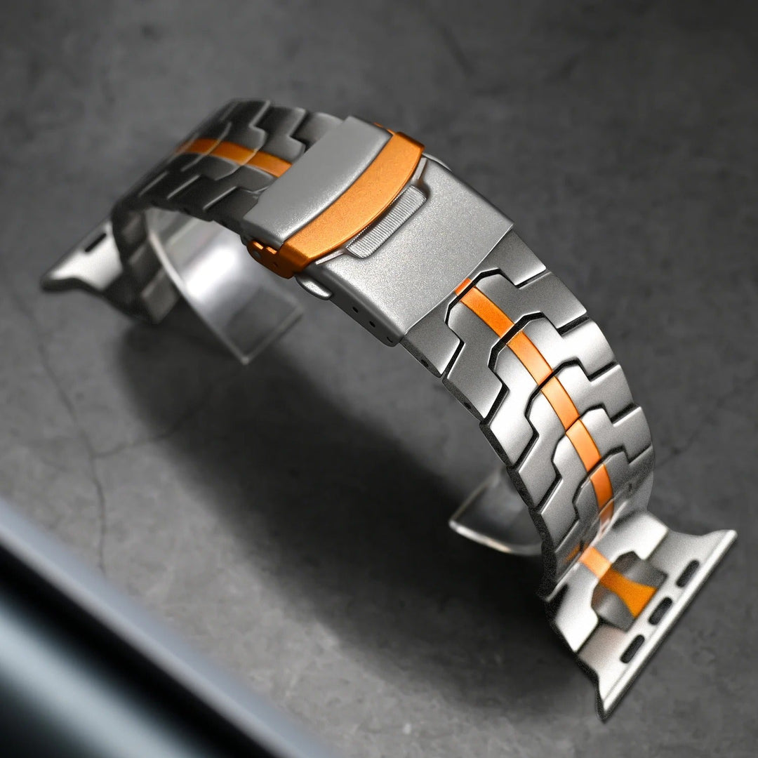 Bracelet de montre en titane pour smartwatch, accessoire moderne, élégant et robuste.