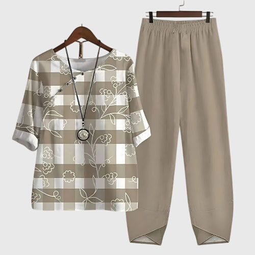 Mode femme : ensemble deux pièces polyvalent, parfait pour un style chic ou relax.