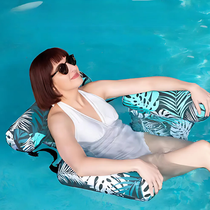Fauteuil gonflable flottant pour piscine, parfait pour se relaxer et profiter de l'eau en tout confort cet été.