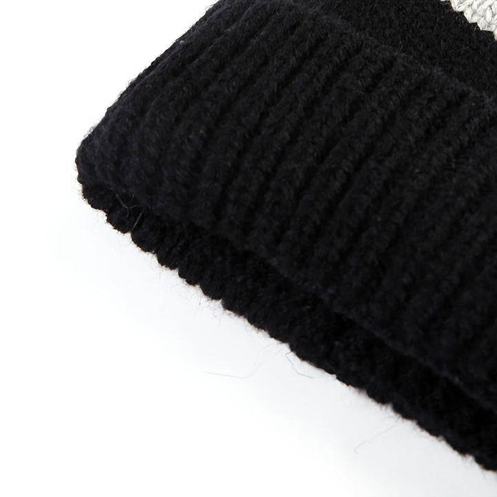 Ensemble hiver mode tricoté pour homme/femme : bonnet, écharpe et gants. Protection chaude contre le froid.