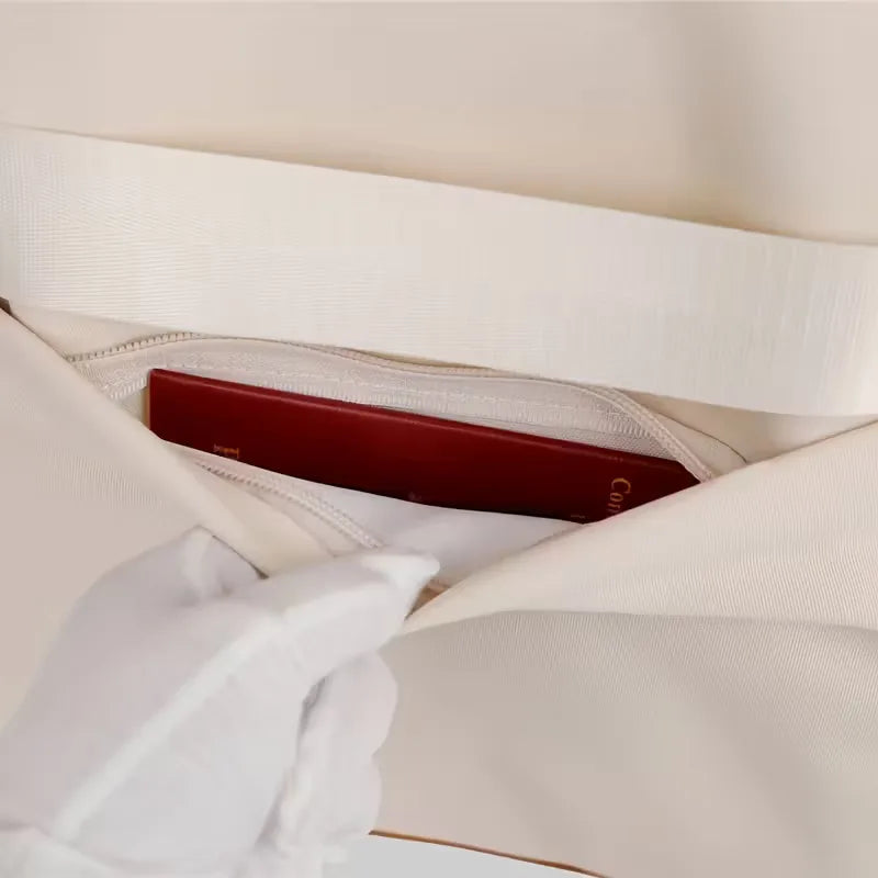 Sac à dos élégant et pratique, bicolore, imperméable, idéal pour le travail ou le voyage urbain.